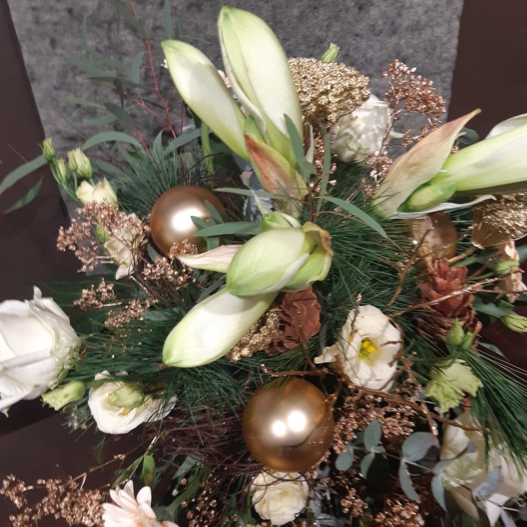 strauß_weiss_creme_gold.jpg-1024